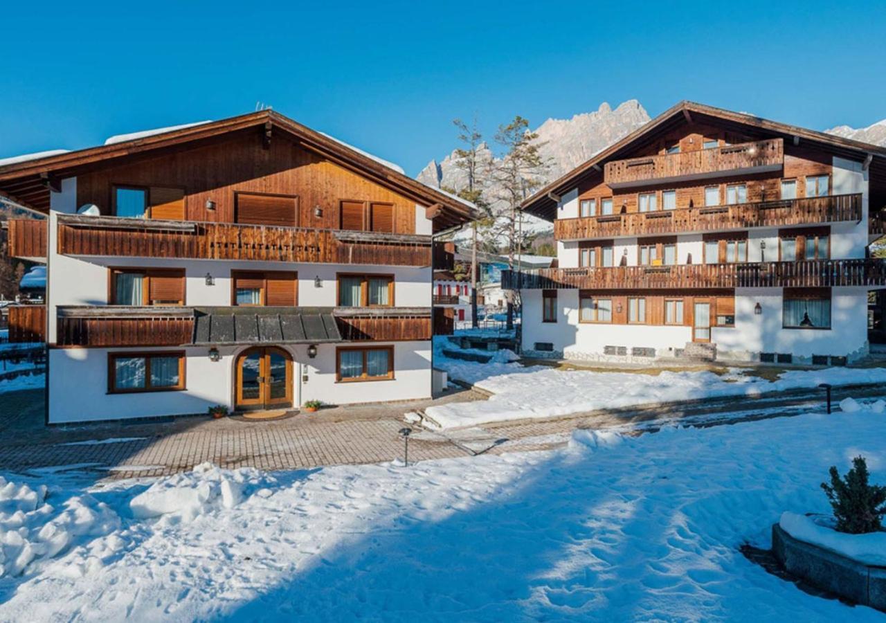 Chalet Stadio Hotel Cortina d'Ampezzo Exterior photo